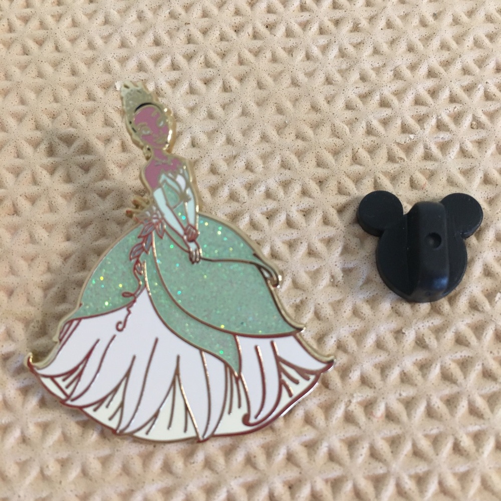 Rare Princess Tiana Sparkle Disney Trading Pin Gem